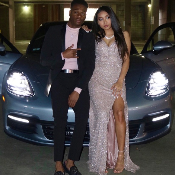 PROM DRESS - Picture 3 of 6